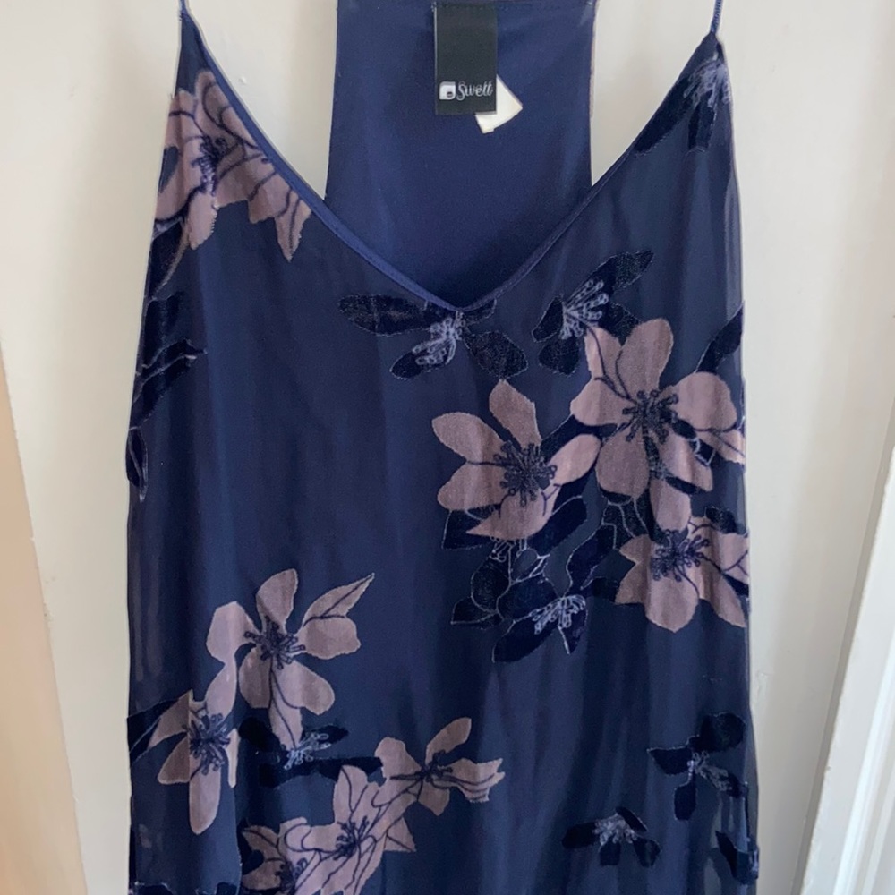 Gorgeous velvet mini dress by swell. Beautiful neckline and length. Size M.